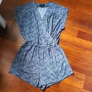 Short jumpsuit sz small